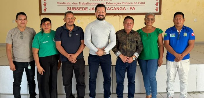 PRESIDENTE DA CÂMARA MUNICIPAL PARTICIPA DE REUNIÃO NA SEDE DO SINTEPP
